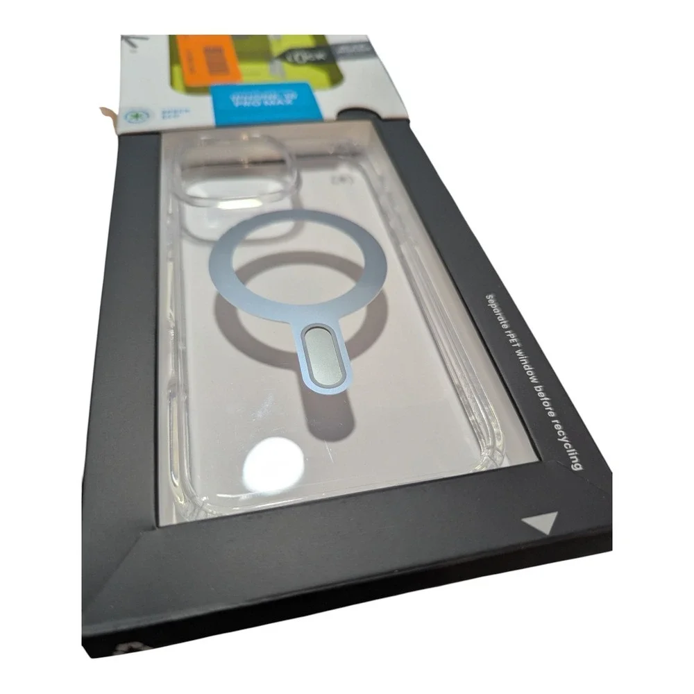 L7-U Speck Presidio Perfect Clear MagSafe ClickLock Case iPhone 16 Pro‎ Max